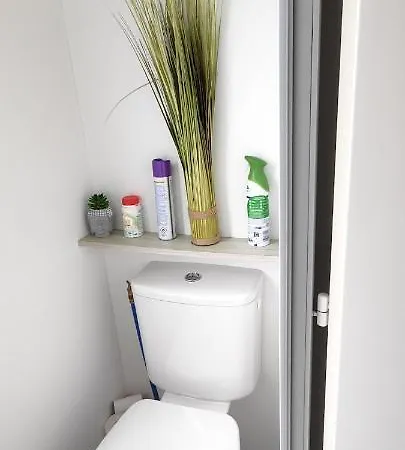 Bungalow De 3 Chambres Avec Piscine Partagee Et Terrasse Amenagee A A 6 Km De La *